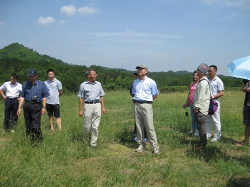 台湾专家考察长沙农业环境观测研究站
